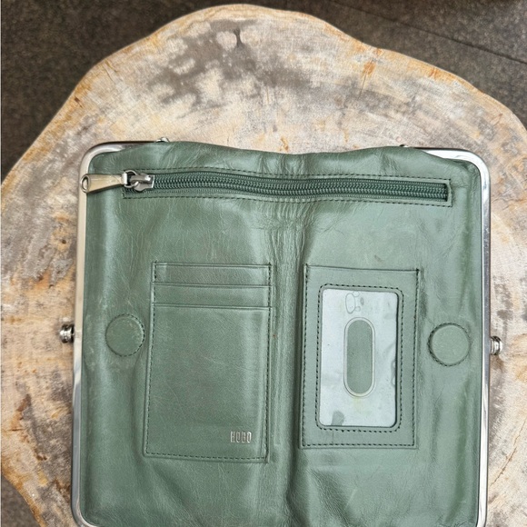 Hobo Wallet - Picture 4 of 8